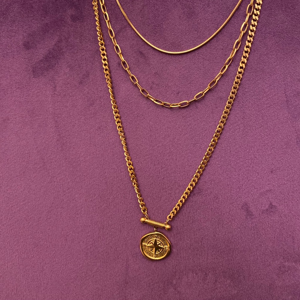 Triple gold chain